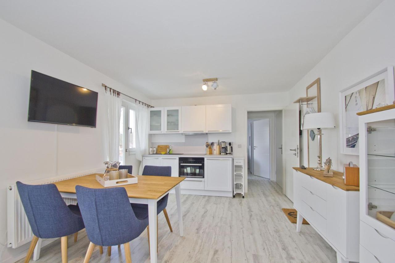 Moderne Ferienwohnung Mit Balkon, Meerblick - Ferienresidenz Zwei Boddenfewo 1-3 Lietzow Luaran gambar